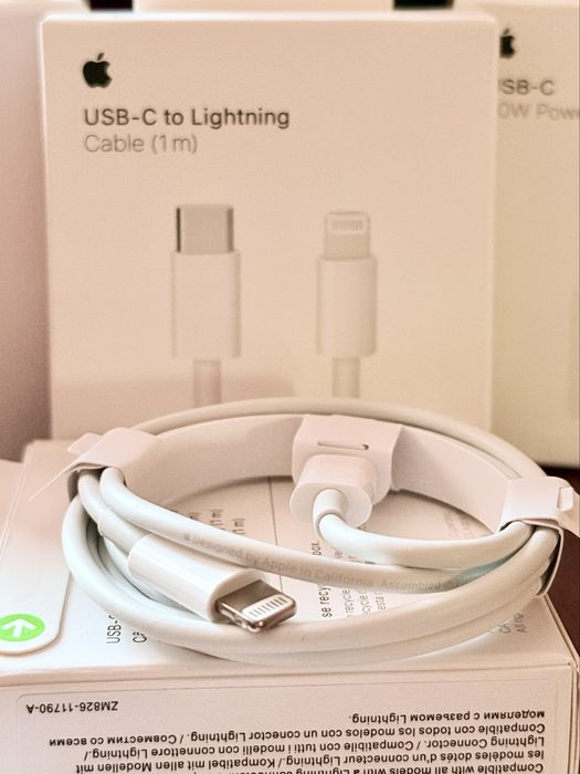 Швидка зарядка  Apple блок 20w кабель type-c адаптер 20W комплект