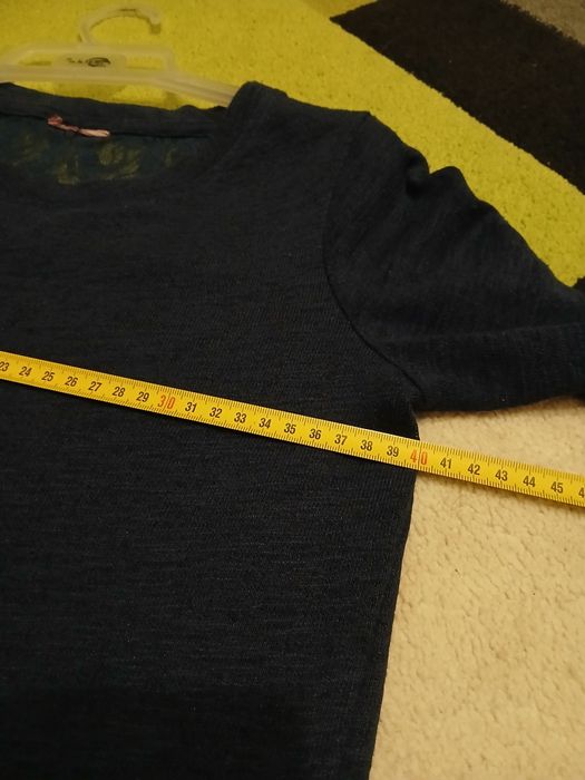 Bluzka z koronką 152