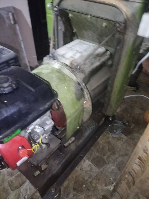 Продам генератор радянський,військовий