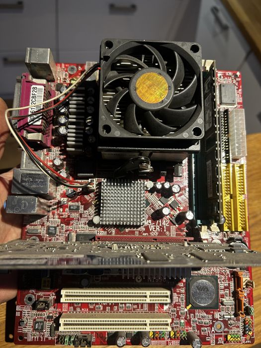 Płya główna, procesor, pamięć - czesci komputerowe