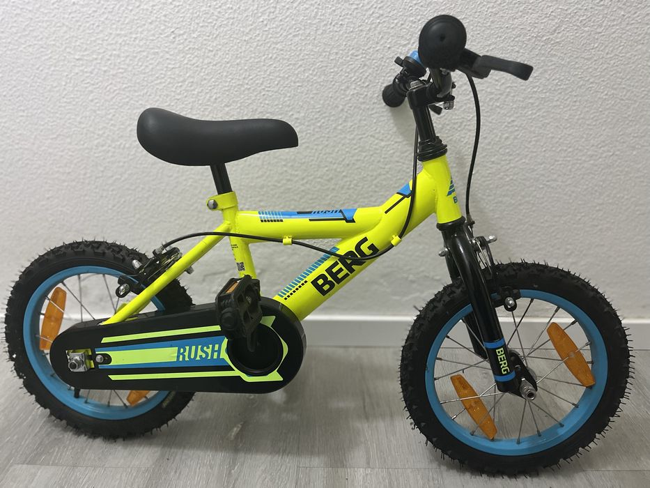 Bicicleta BERG QUASE NOVA + Rodas de Apoio
