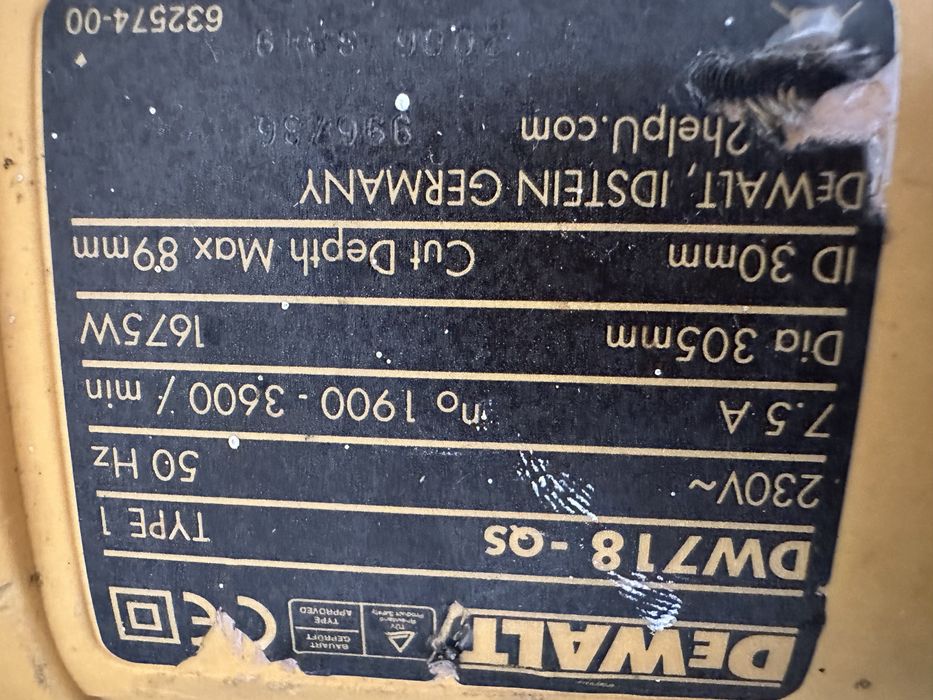 Piła /ukosnica bardzo duza ! dewalt Dw718-QS !! Dania !