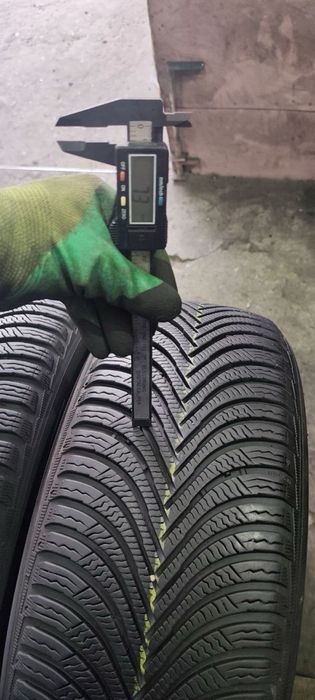 Шини Michelin Alpin 5 215/60 R16