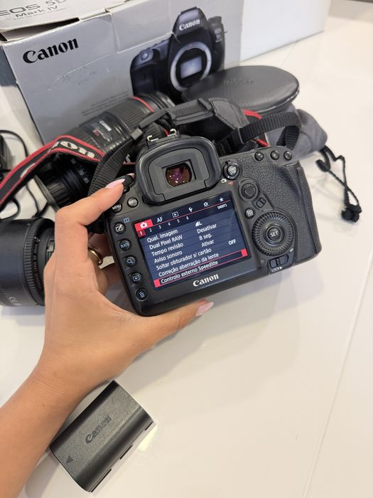 Canon 5D MARK IV