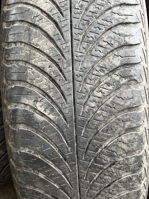 Goodyear vector 4 seasons gen2
