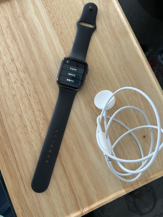 Apple Watch 4 GPS - 44mm - Space gray
