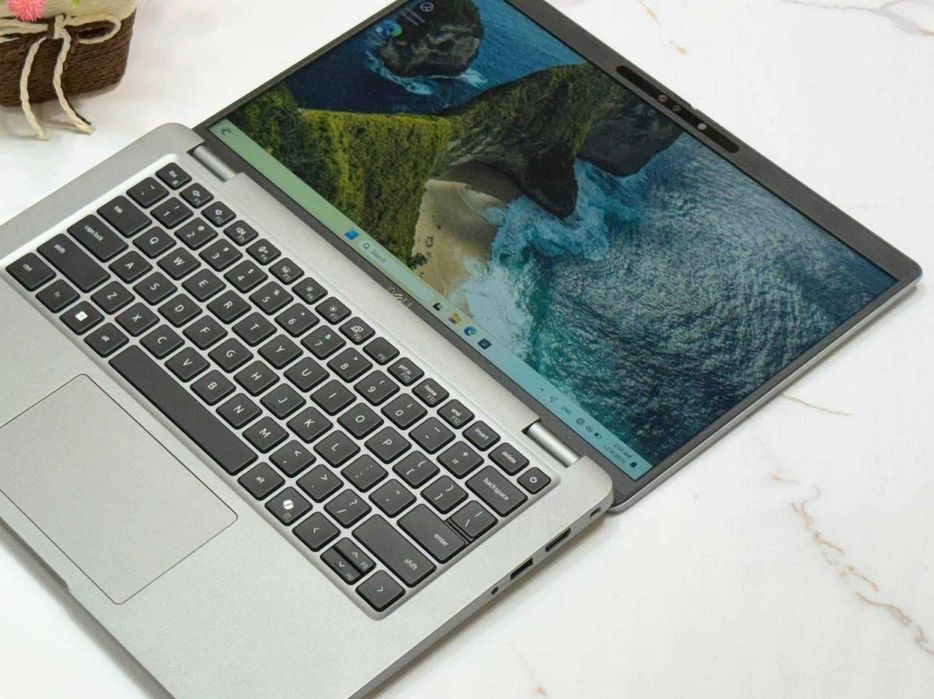 Dell Latitude 14" i5-1245U/16GB/256Nvme linha Profissional com Garantia
