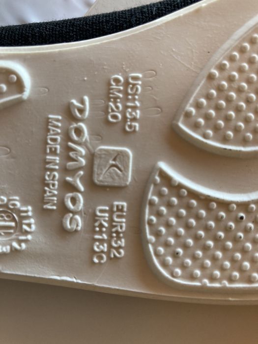 Sapatilhas ginastica Rhytm 300