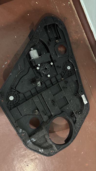 Склопідіймач дверей Hyundai