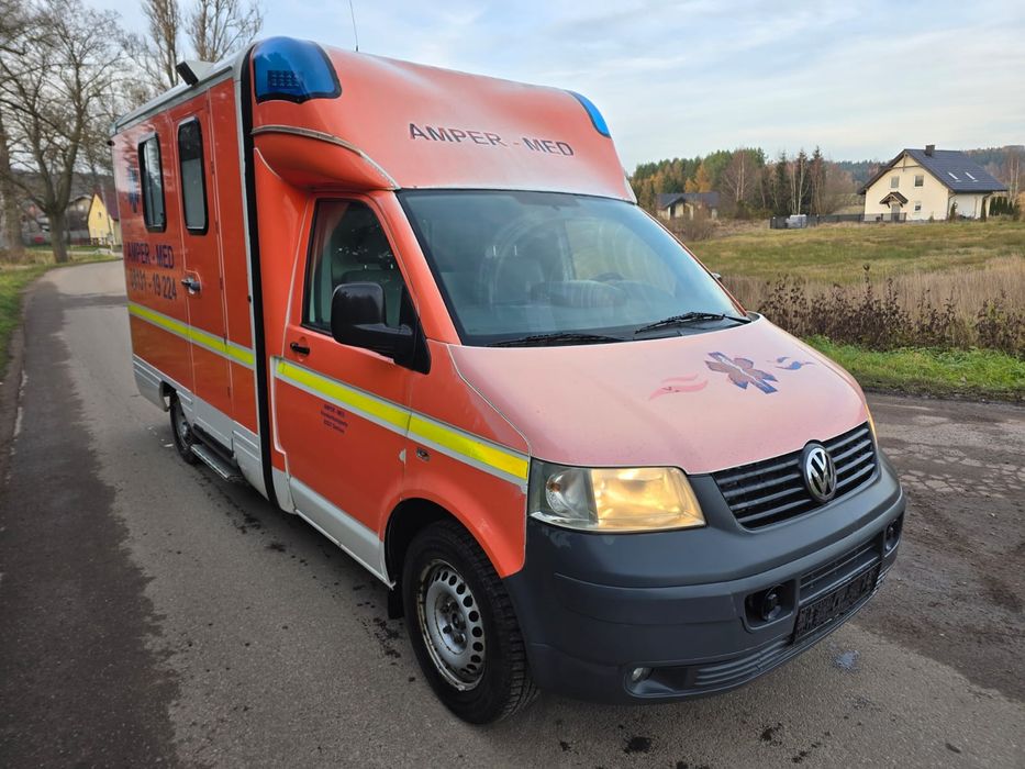 T5 ambulance-karetka  2010 2.5 tdi klima,automat