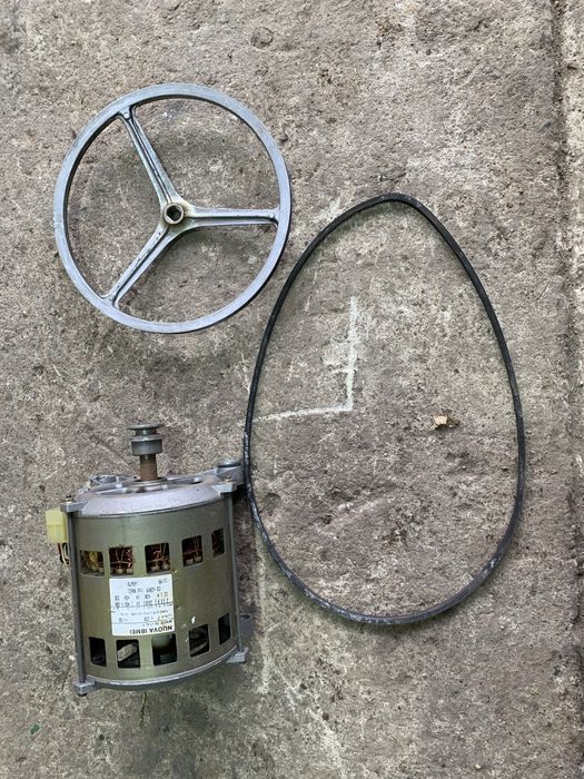 Продам мотор і пилосос