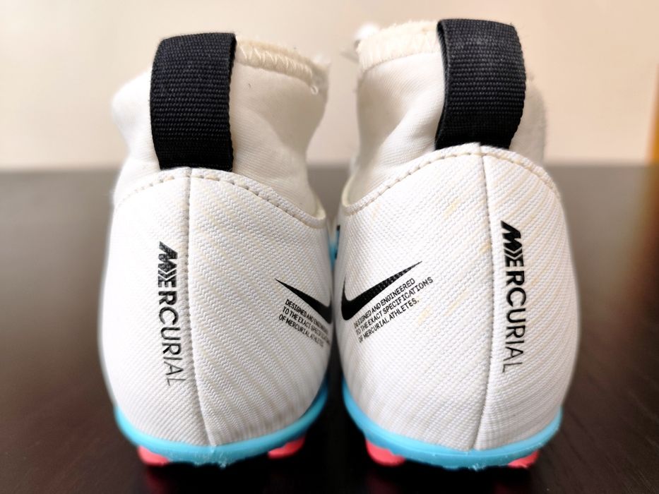 Chuteiras de Futebol - Nike Mercurial Superfly 9 Club (Tam. 33)