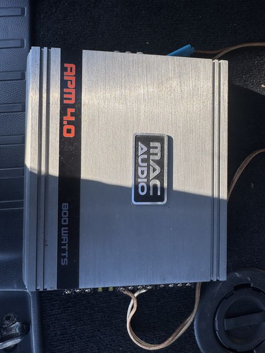 Сабвуфер JBL GT5-1204BR та Автопідсилювач