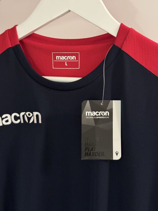 Nowa koszulka sportowa Macron