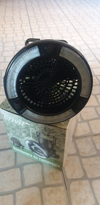 Ventilador e candeeiro de campismo