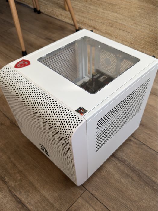 Obudowa PC: MSI Thermaltake V1 (kolor biały)
