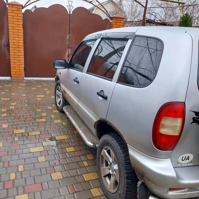 Продам  машину на ходу