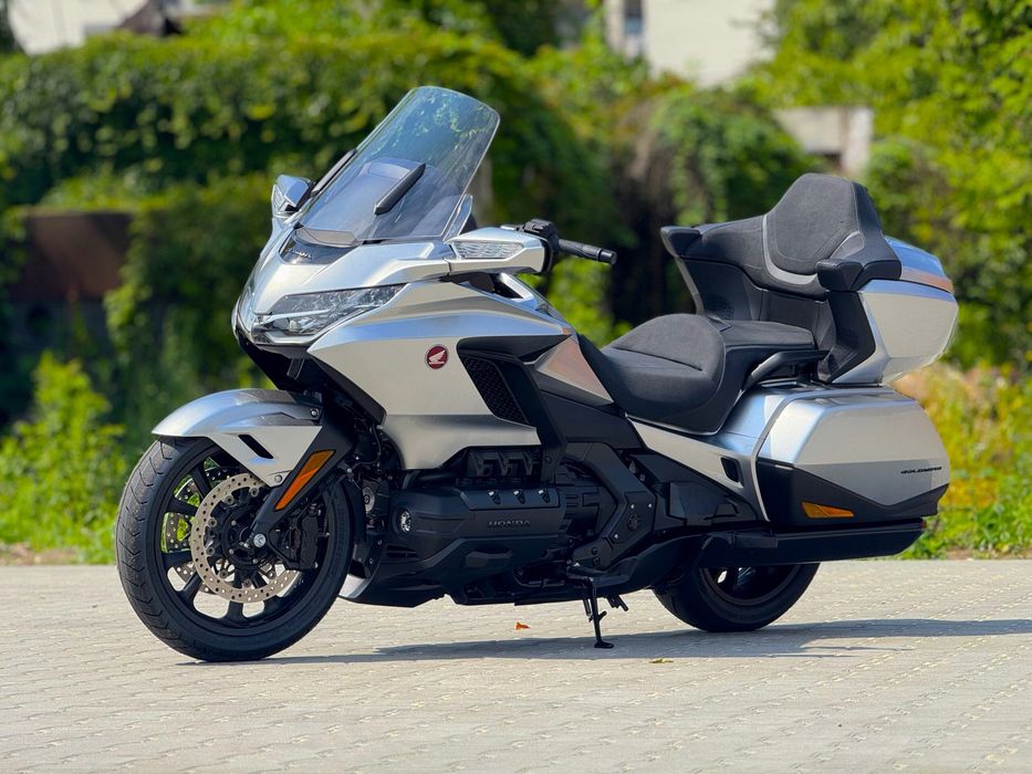 Honda GoldWing 1800 DCT [2025] - Wypożyczalnia Motocykli Warszawa | Rent Motorcycle Warsaw