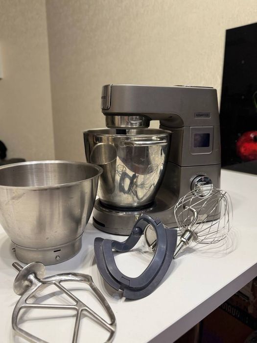 Кухонна машина KENWOOD Titanium Chef Patissier XL