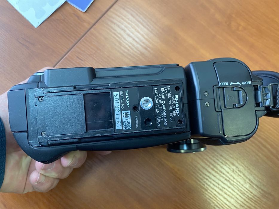 Камера SHARP model VL-H410S