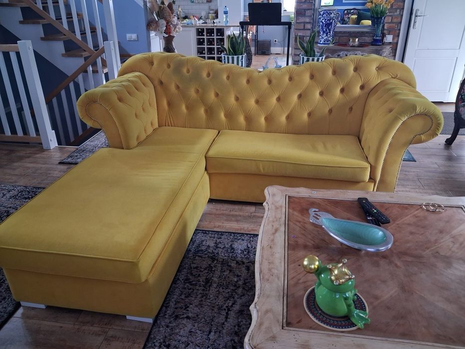 Narożnik Chesterfield z funkcją spania