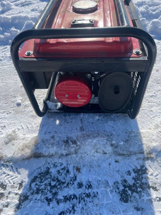 Продам генератор HÜTTENBERG