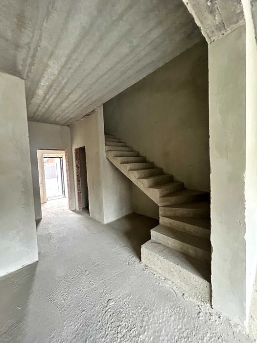 Таунхаус в Івано-Франківську з гаражем і ділянкою