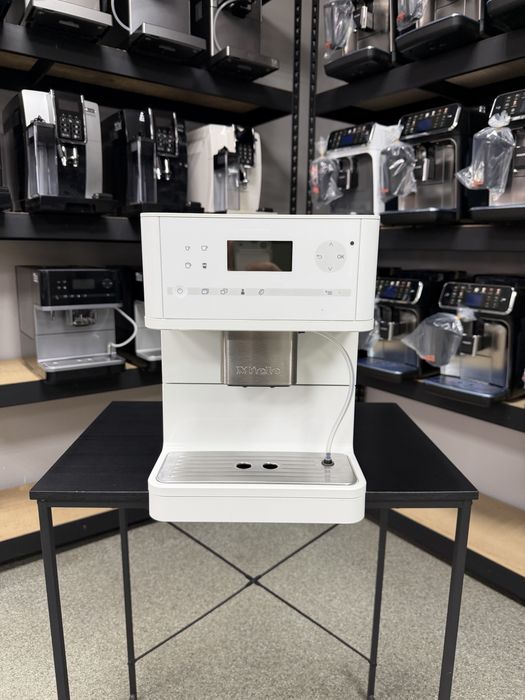 Кавомашина Miele CM6150