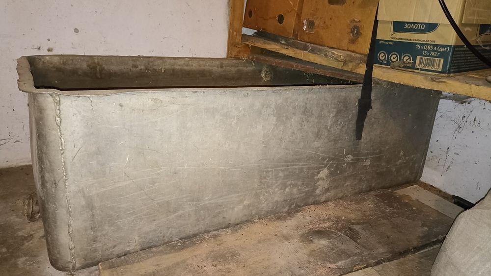 Бак алюмінієвий по ціні металобрухту.  155/78/52 см