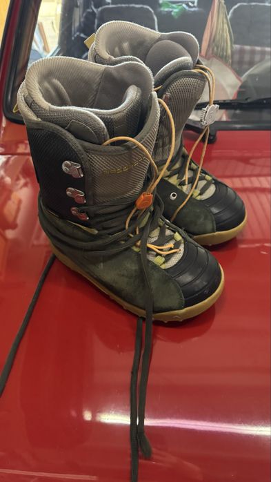 Sprzedam deskę snowboardową