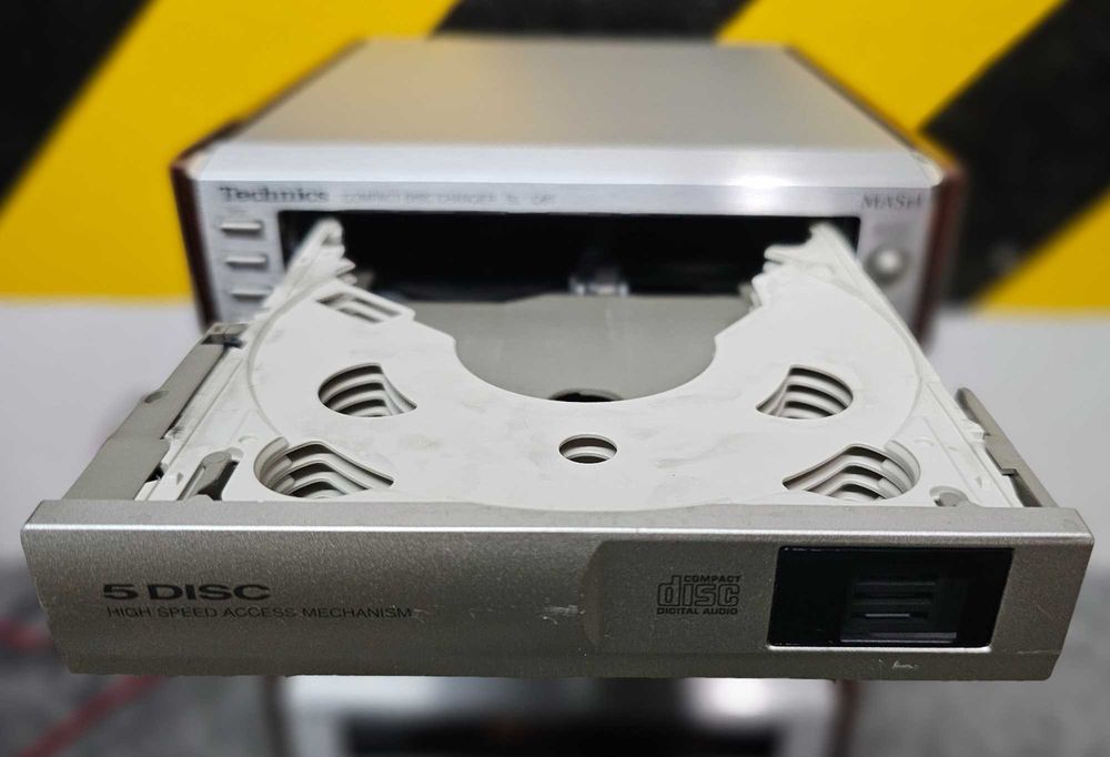 Technics Compact Disc Player SL-HD81. SPRAWNA. wysyłka kurierska 15 zł