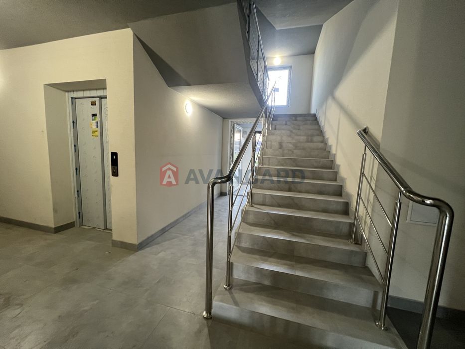 Продається 2кім.кв у Зданому будинку ЖК R2 Residence