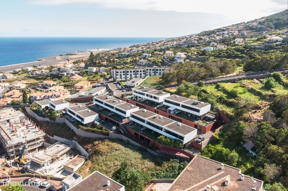 Moradia T3 com Vista Mar em Condomínio Privado | Água de Pena, Machico