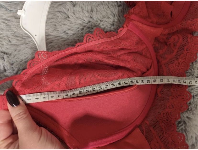 Бюстгалтер червоний 70G