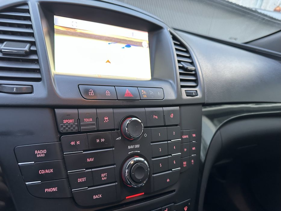 Продам автомобіль Opel Insignia