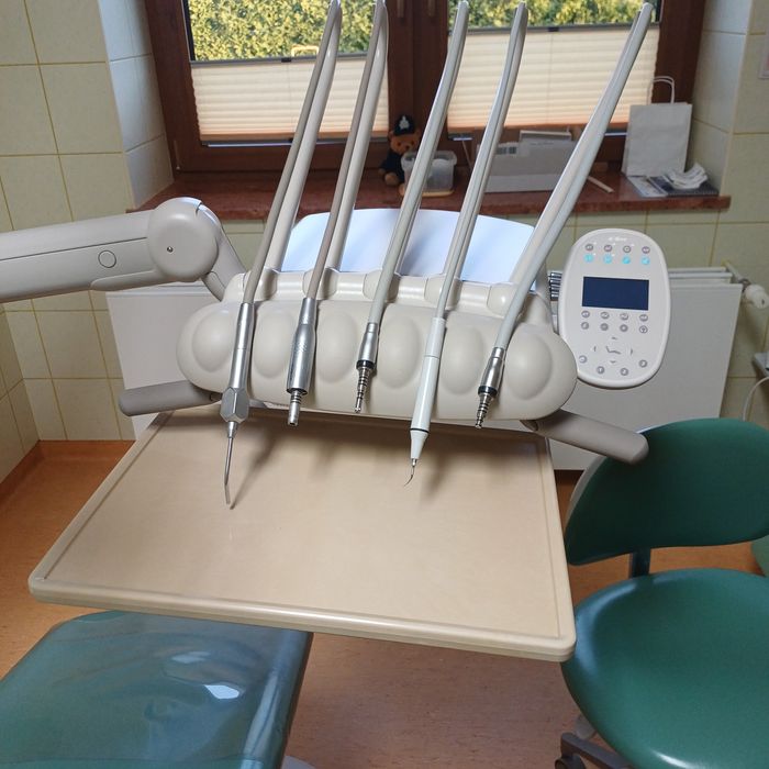 UNIT stomatologiczny Adec 500