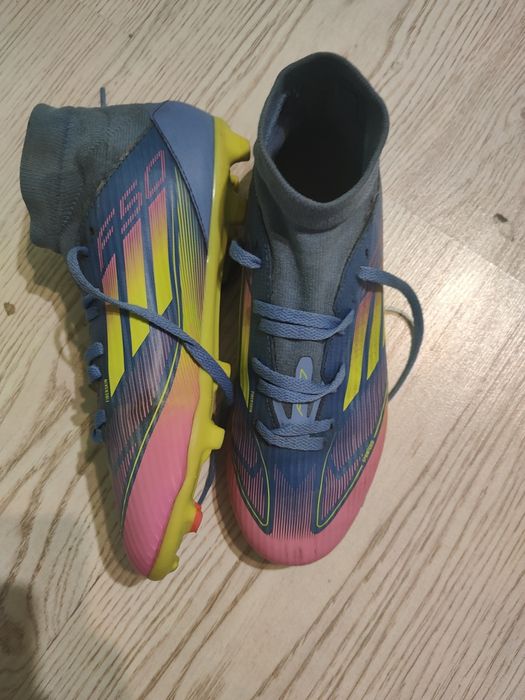 Adidas f50 średnio zaawansowane
