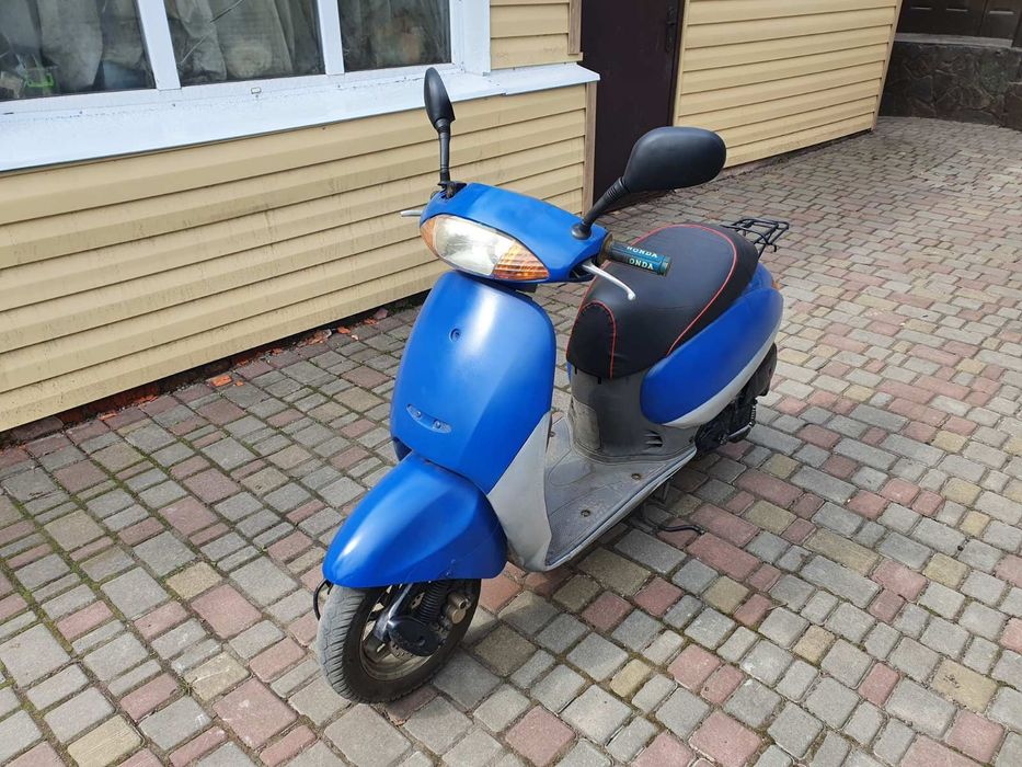 Скутер Honda Tact AF51