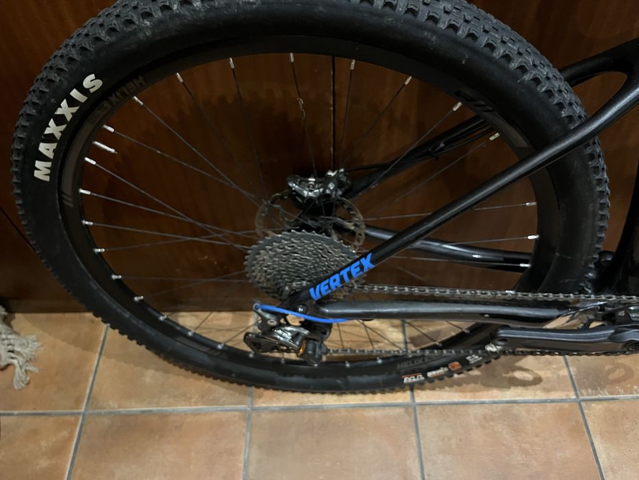 Btt 29 rocky mountain vertex carbono