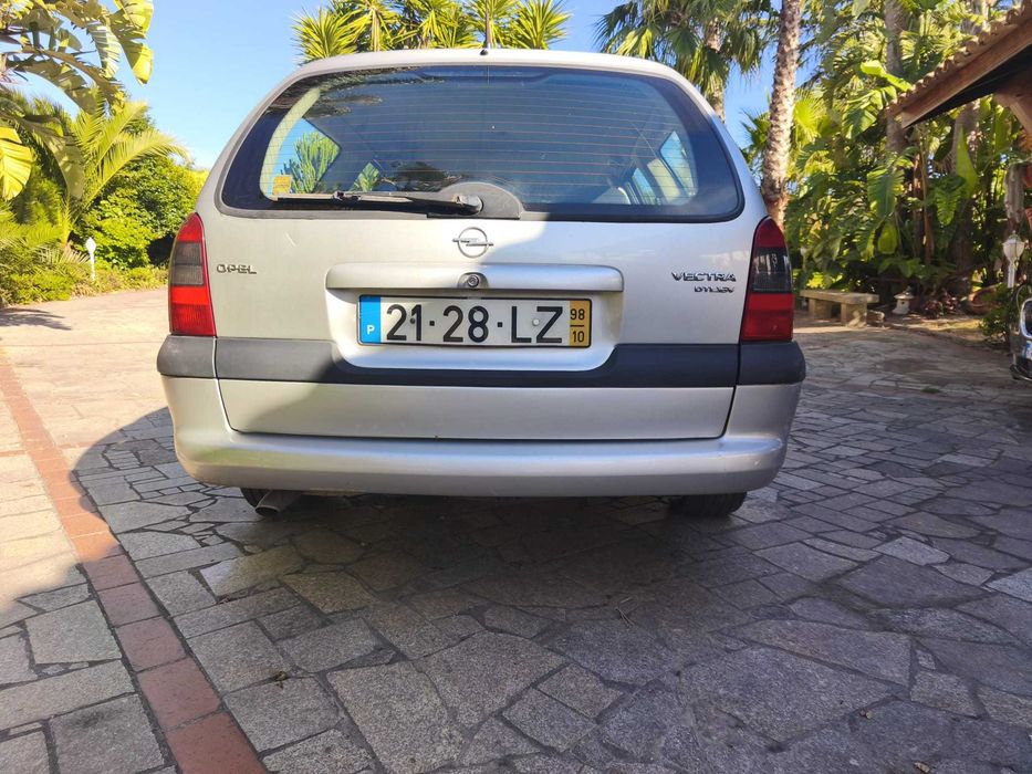 Opel Vectra Caravan Sport 2.0 DTi