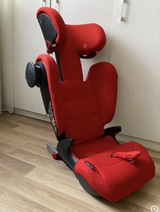 Автокресло Britax-Romer Kidfix III M 3-12 лет 15-36 кг группа 2/3