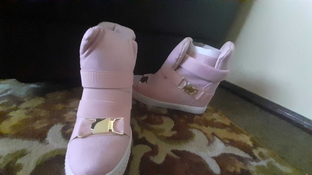 Buty platforma rozm. 39 pudrowy róż
