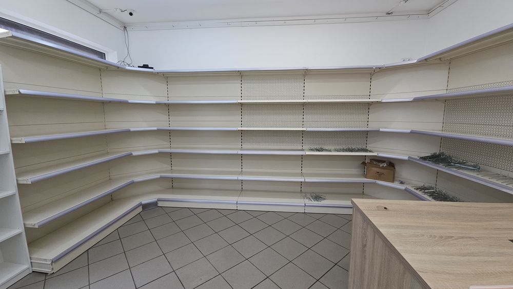 Regały sklepowe metalowe regulowane