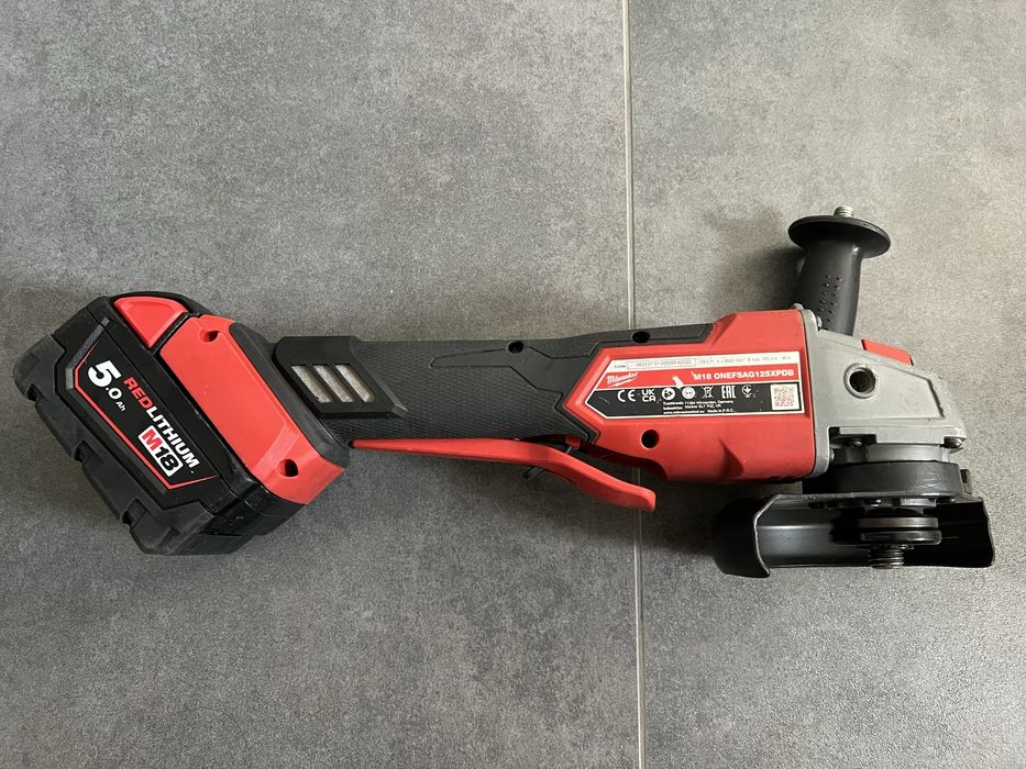 Безщіткова Акум.болгарка Milwaukee m18 ONEFSAG 125 XPDB +АКБ 5.0