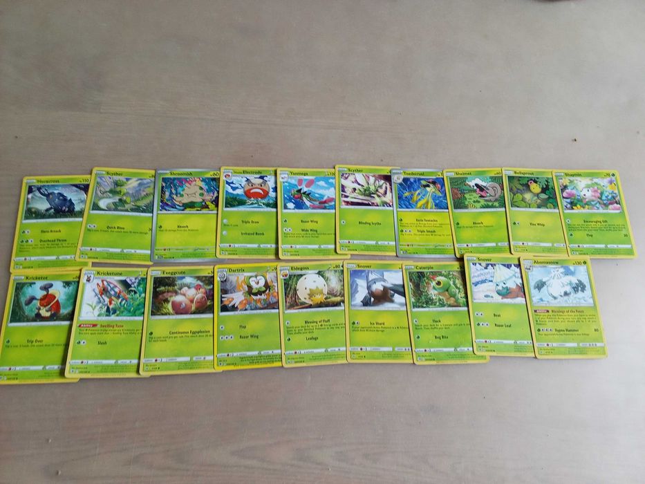 Pokemon Karty 216 sztuk