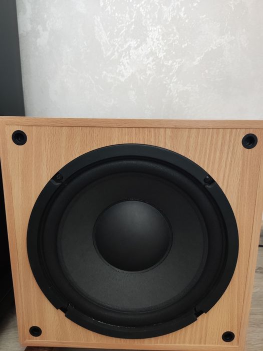 Сабвуфер Monitor Audio asw 100