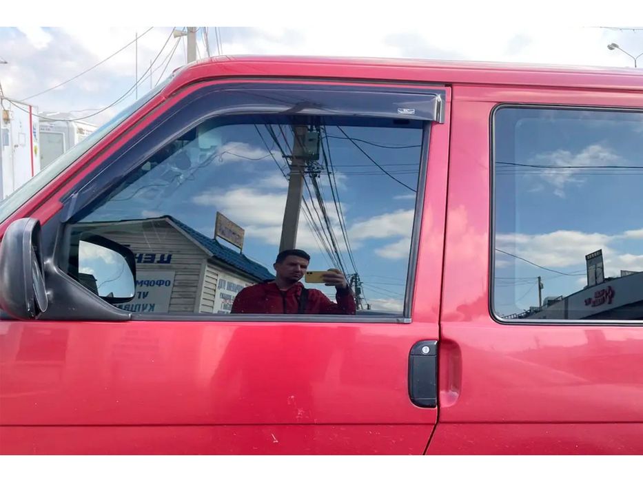 Volkswagen T4 Transporter 1990-2003 рр. Вітровики (2 шт, HIC)