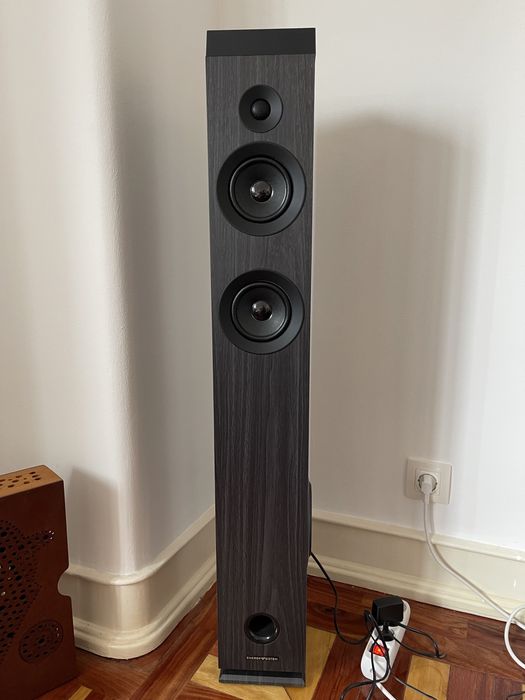 Colunas Tower 7 True Wireless