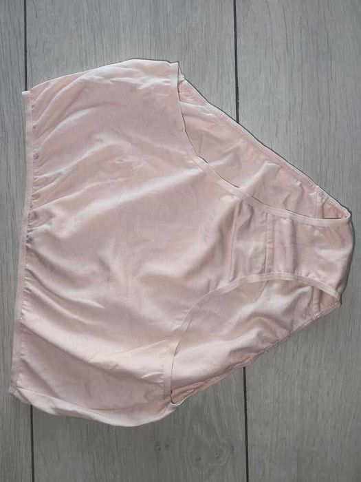 Новий набір натуральних  трусиків батал з 3х предметів.