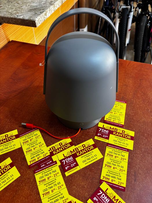 206/n/24 IKEA VAPPEBY Lampa z głośnikiem bluetooth